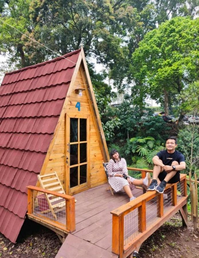 Penginapan Segitiga 2 Bandung Dış mekan fotoğraf