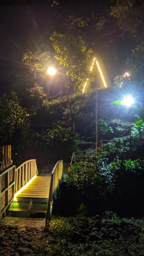 Penginapan Segitiga 2 Bandung Dış mekan fotoğraf